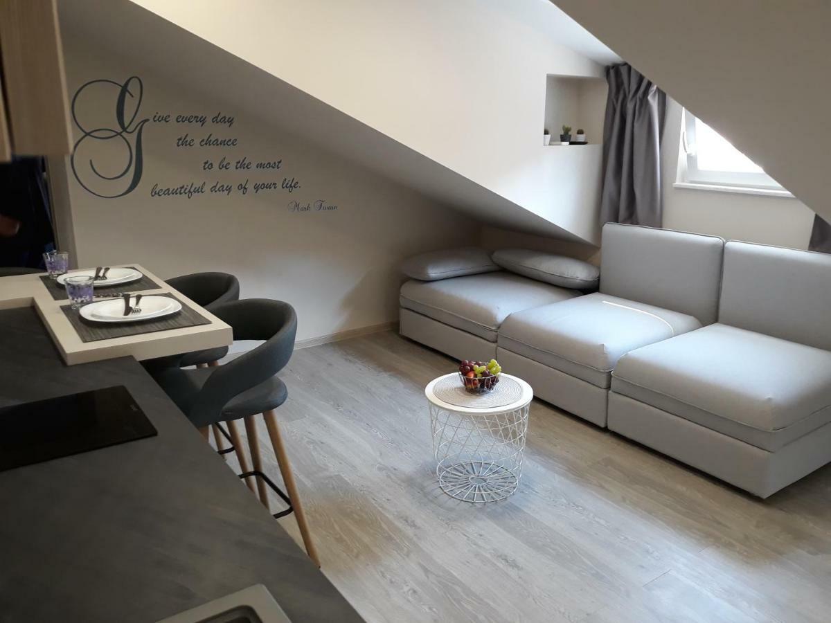 Center Apartment Dalu พูลา ภายนอก รูปภาพ